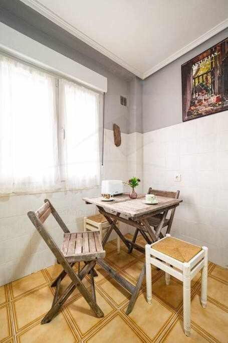 La Capilla Apartamento Oviedo Exteriör bild